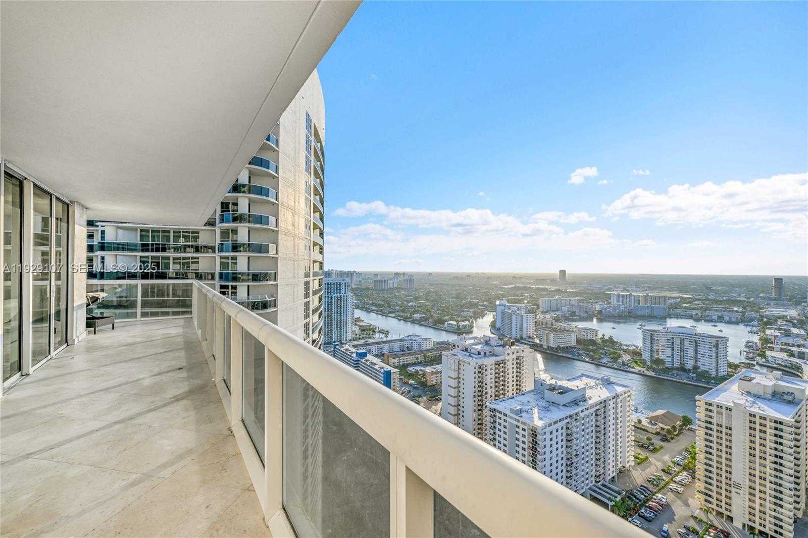 Small Image of 1830 SOUTH OCEAN DR #3706, Hallandale Beach Number 29