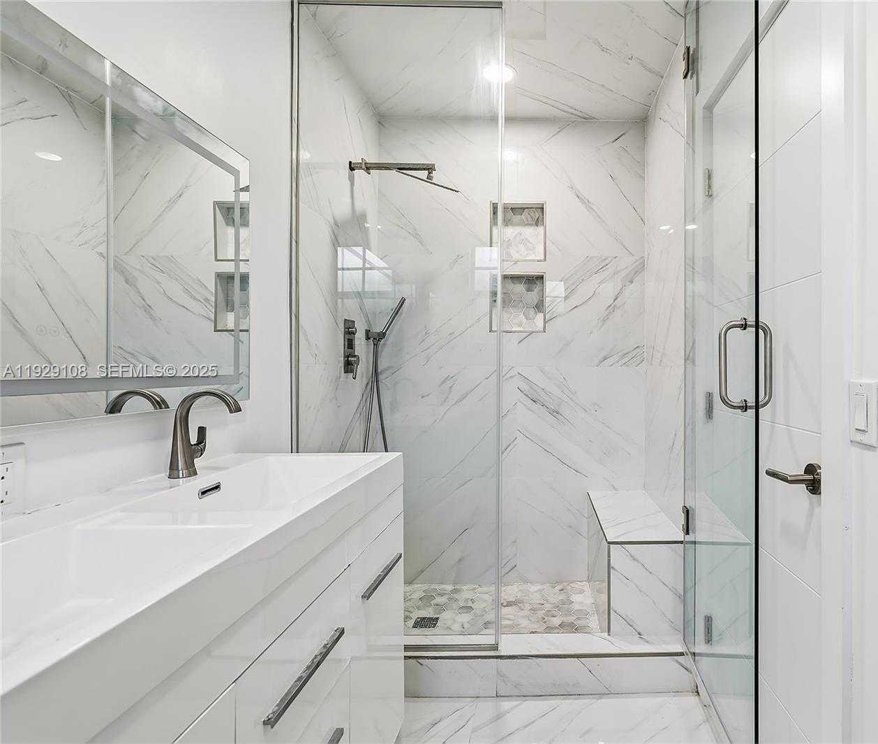 Small Image of 345 FAIRWAY DR, Miami Beach Number 13