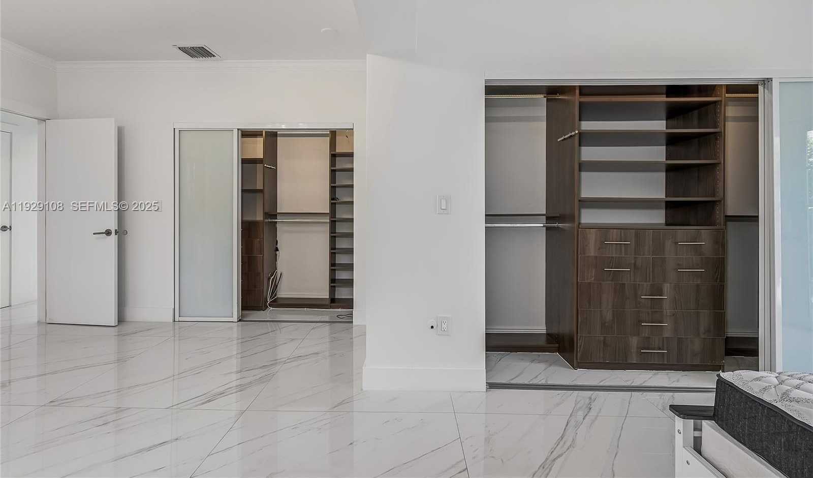 Small Image of 345 FAIRWAY DR, Miami Beach Number 16