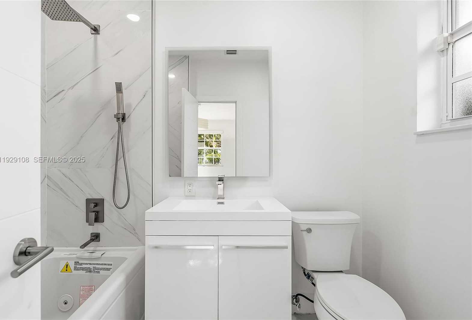 Small Image of 345 FAIRWAY DR, Miami Beach Number 22