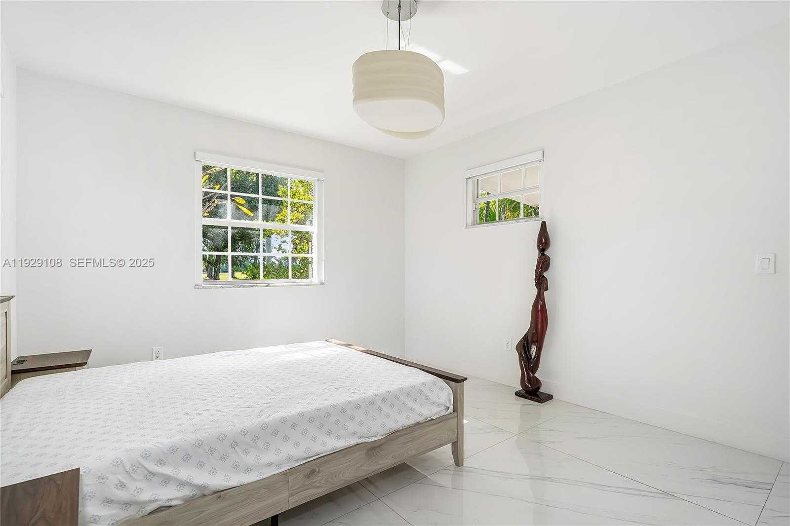 Small Image of 345 FAIRWAY DR, Miami Beach Number 28