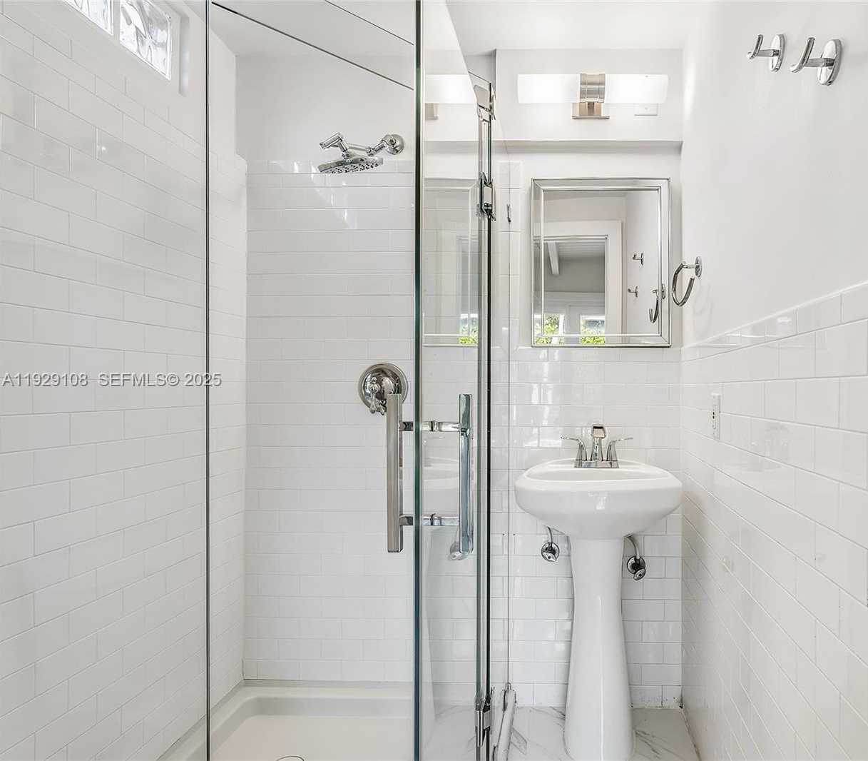 Small Image of 345 FAIRWAY DR, Miami Beach Number 33