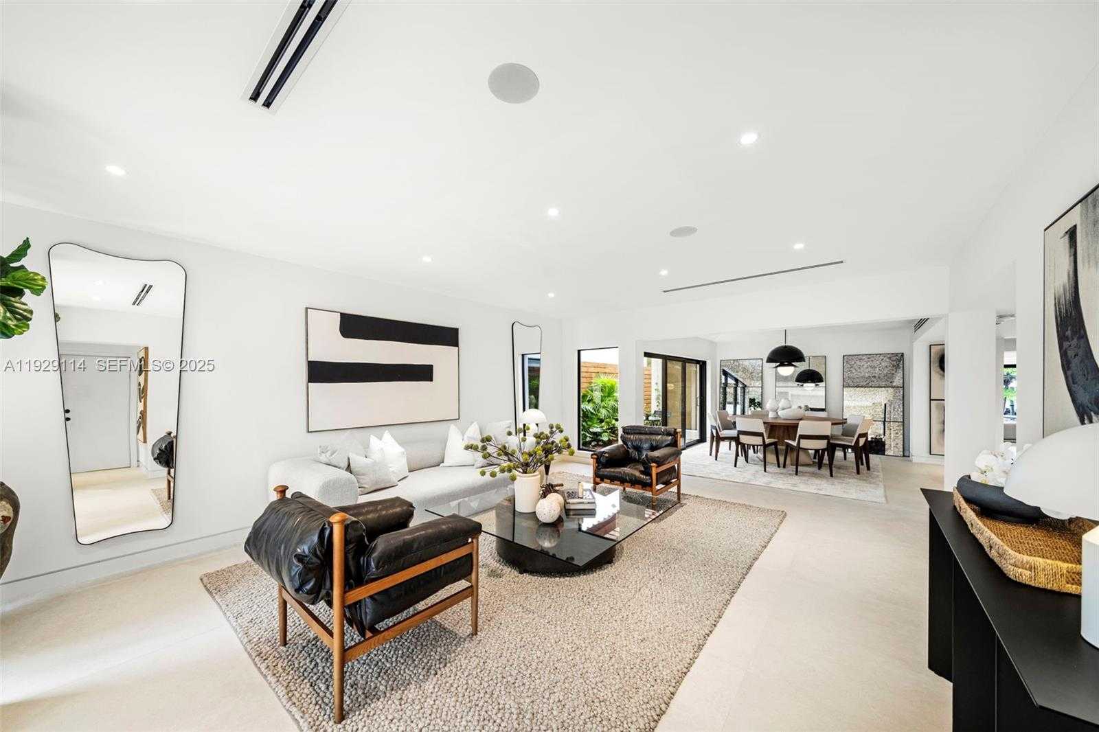 Imagen de Pequeño Objeto