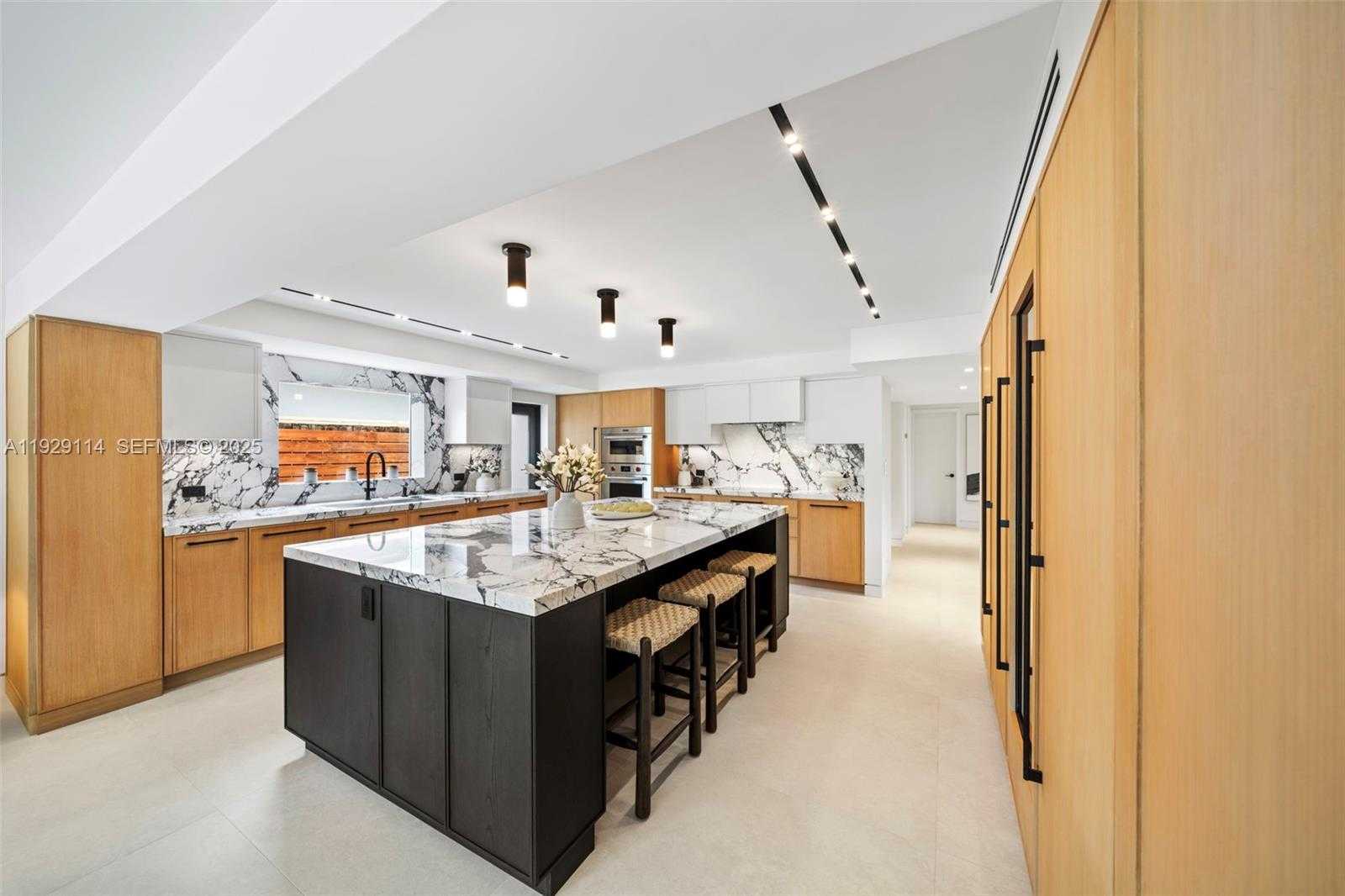 Imagen de Pequeño Objeto