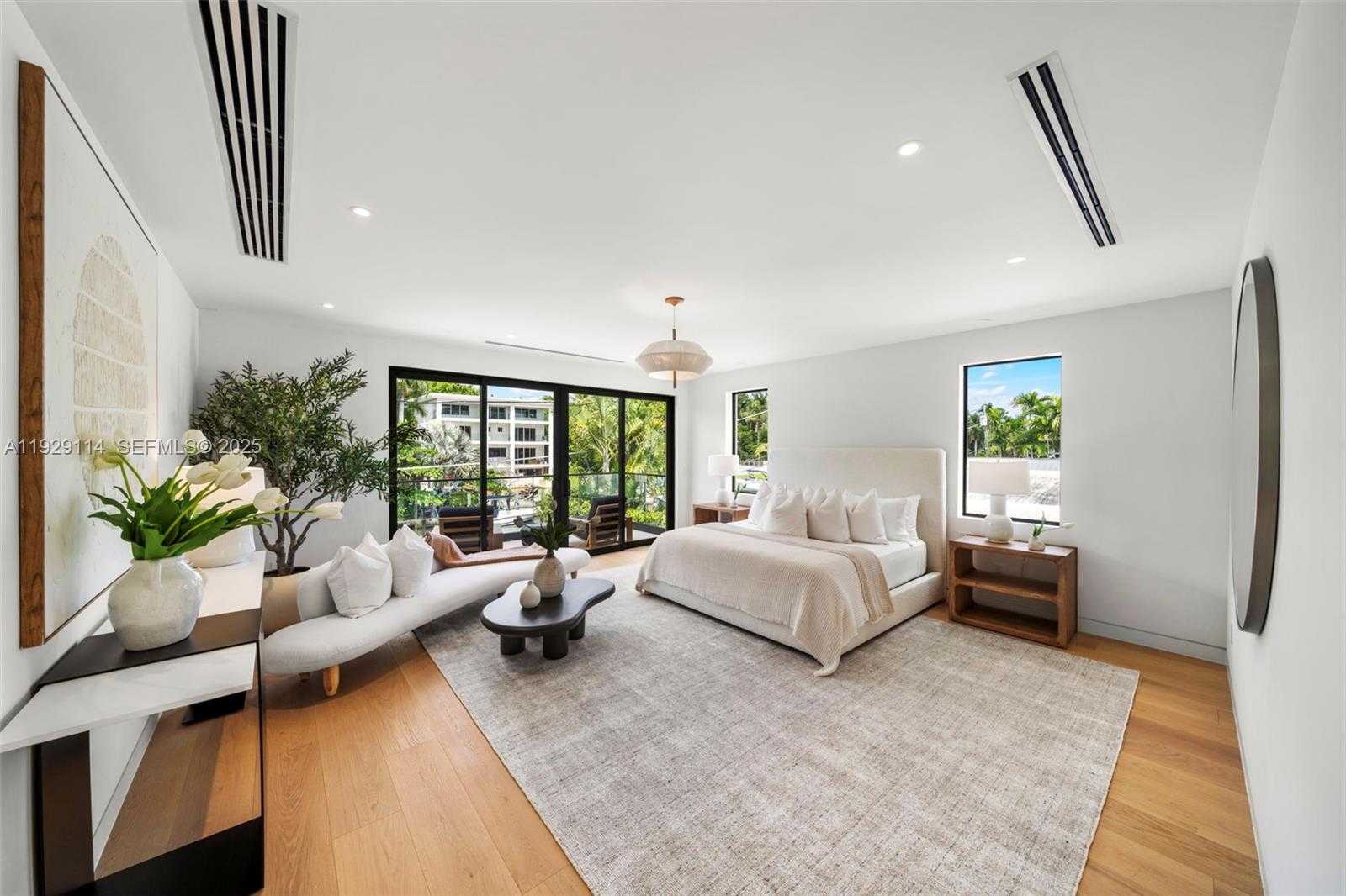 Imagen de Pequeño Objeto