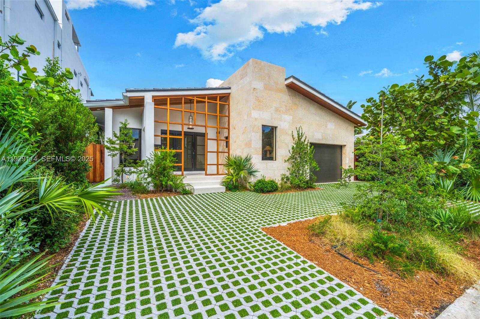 Imagen de Pequeño Objeto