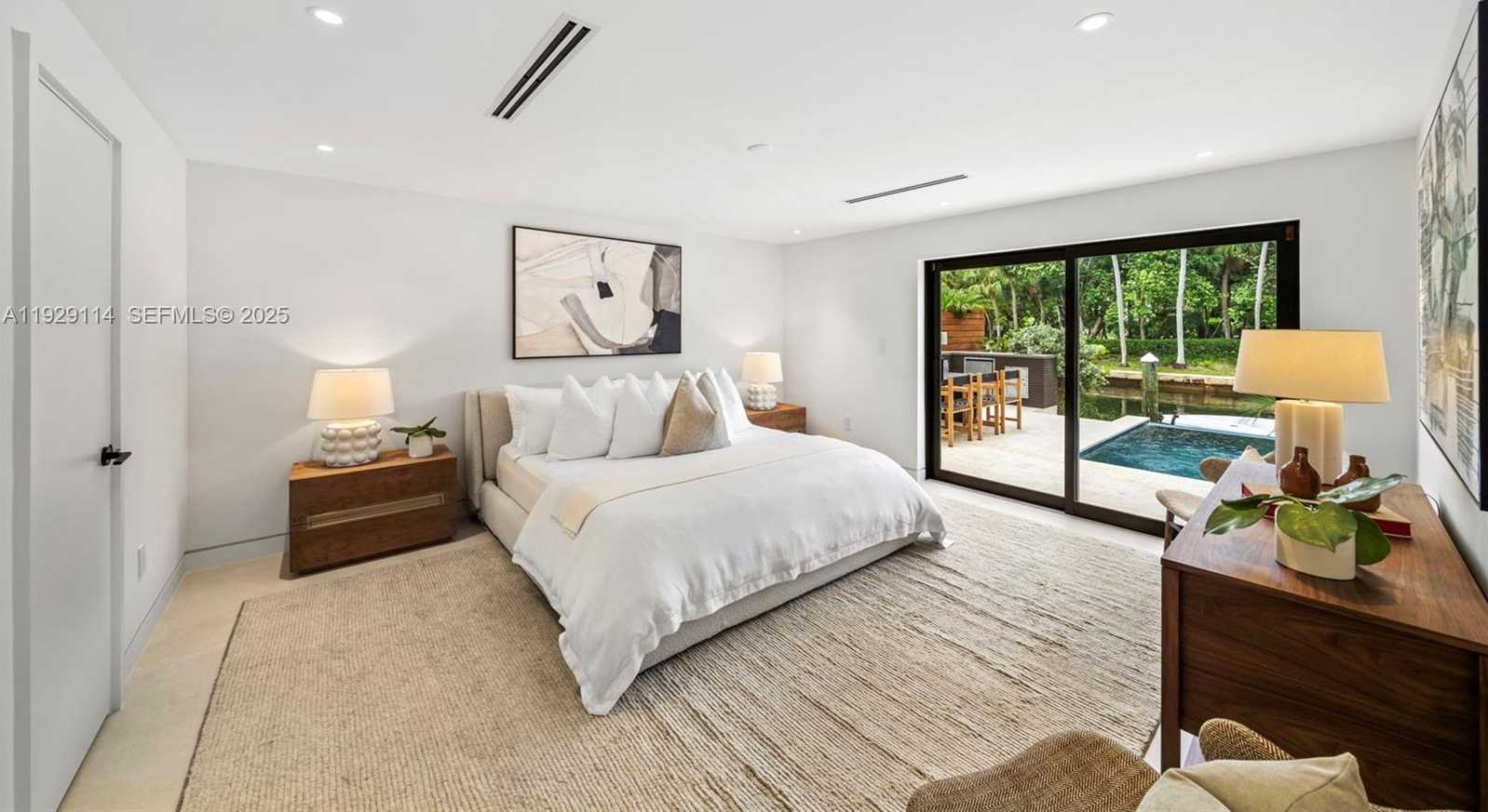 Imagen de Pequeño Objeto