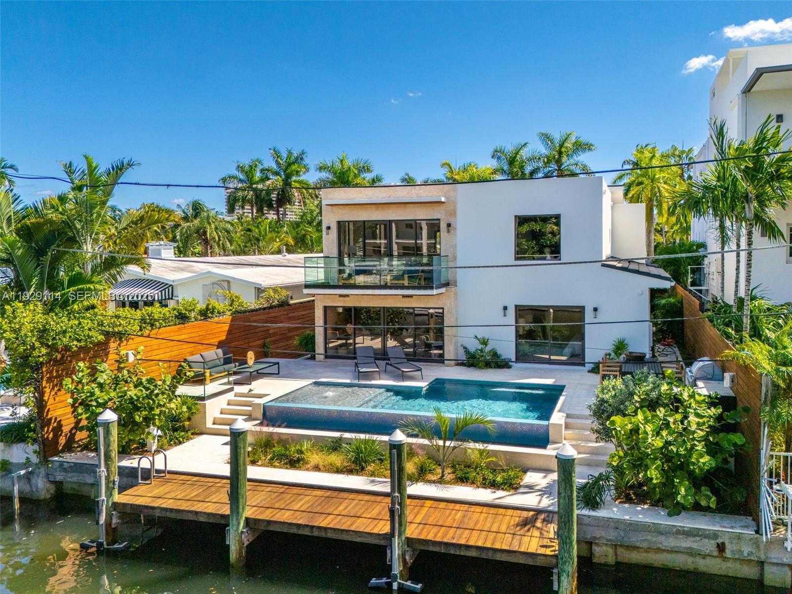 Imagen de Pequeño Objeto