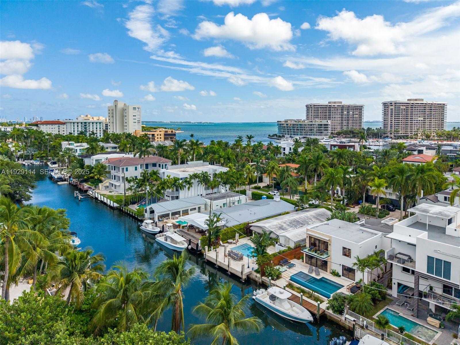 Imagen de Pequeño Objeto