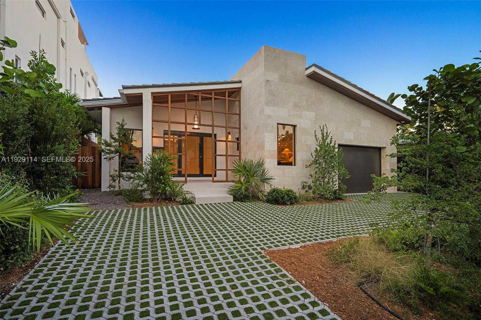 Imagen de Pequeño Objeto