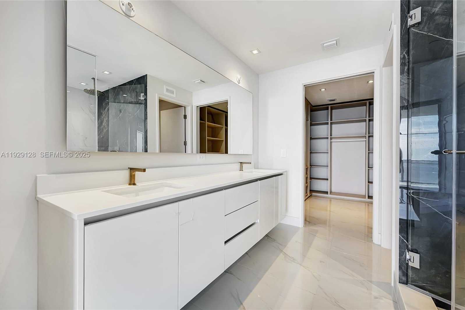 Small Image of 700 NORTH EAST 24TH STREET #2901, Miami Number 19