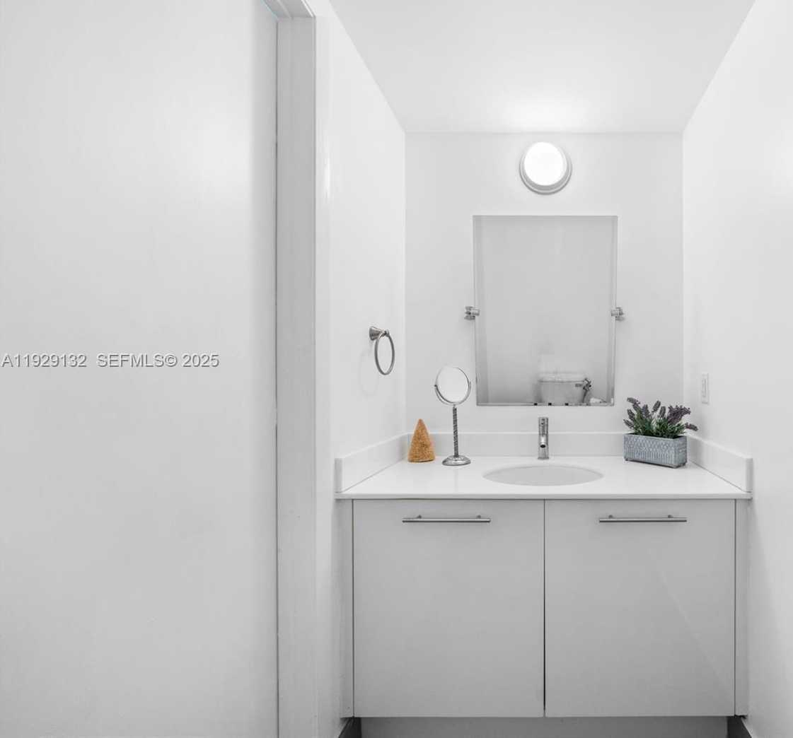 Small Image of 92 SOUTH WEST 3RD ST #4610, Miami Number 12