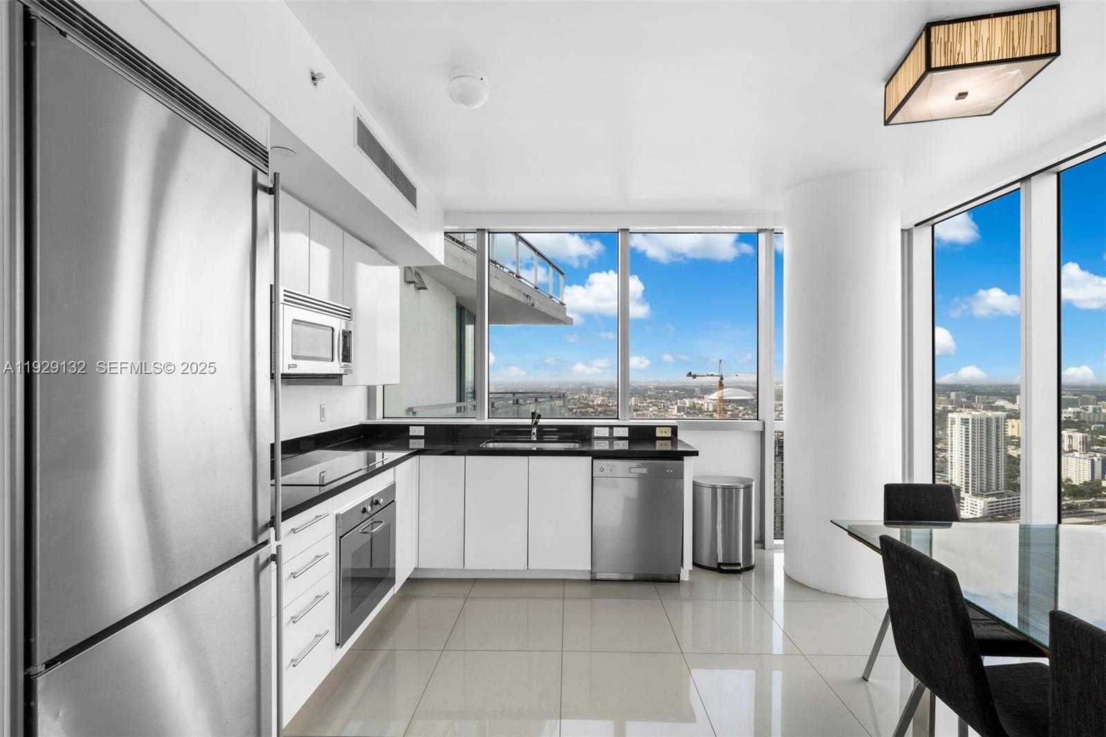 Small Image of 92 SOUTH WEST 3RD ST #4610, Miami Number 2