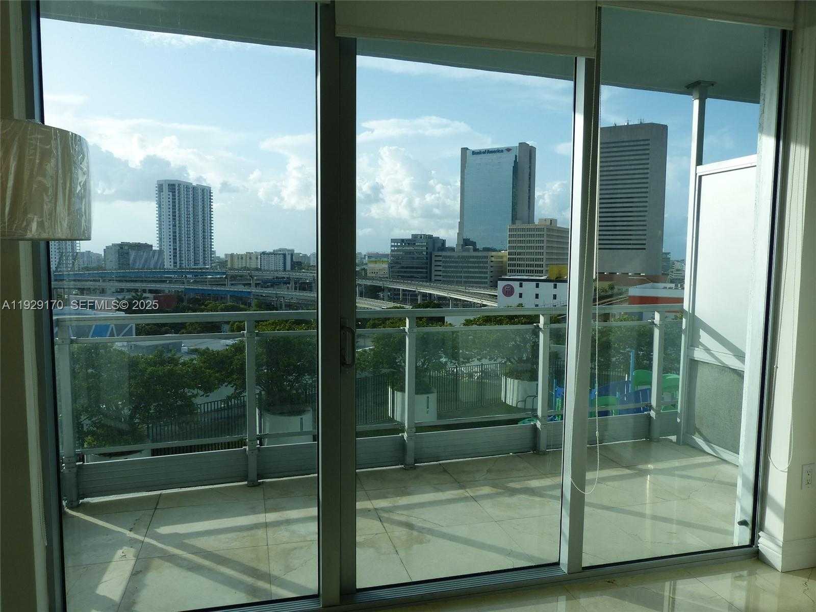 Small Image of 90 SOUTH WEST 3RD ST #1110, Miami Number 21