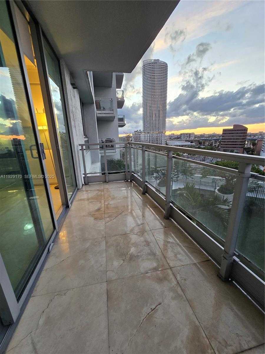 Small Image of 90 SOUTH WEST 3RD ST #1110, Miami Number 22