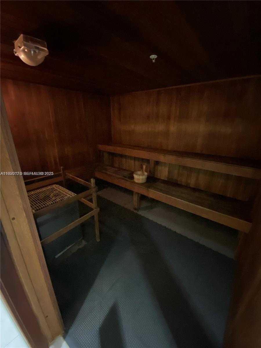 Small Image of 90 SOUTH WEST 3RD ST #1110, Miami Number 39