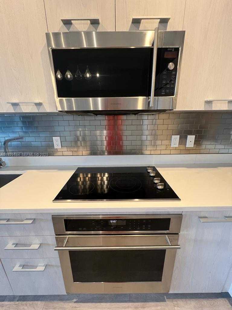 Small Image of 55 SOUTH WEST 9TH ST #4205, Miami Number 17