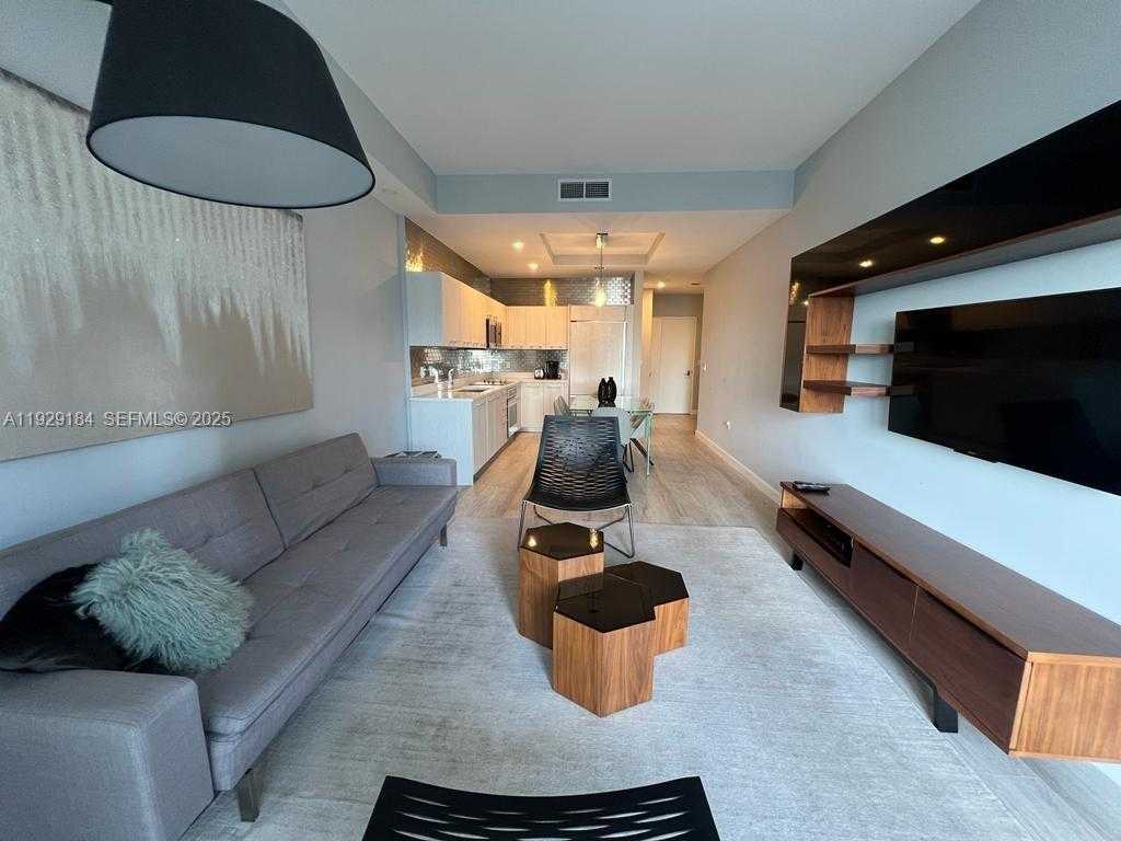 Small Image of 55 SOUTH WEST 9TH ST #4205, Miami Number 3