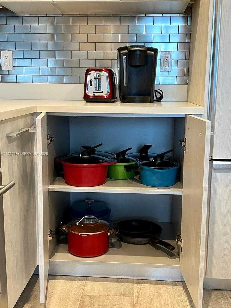 Small Image of 55 SOUTH WEST 9TH ST #4205, Miami Number 33