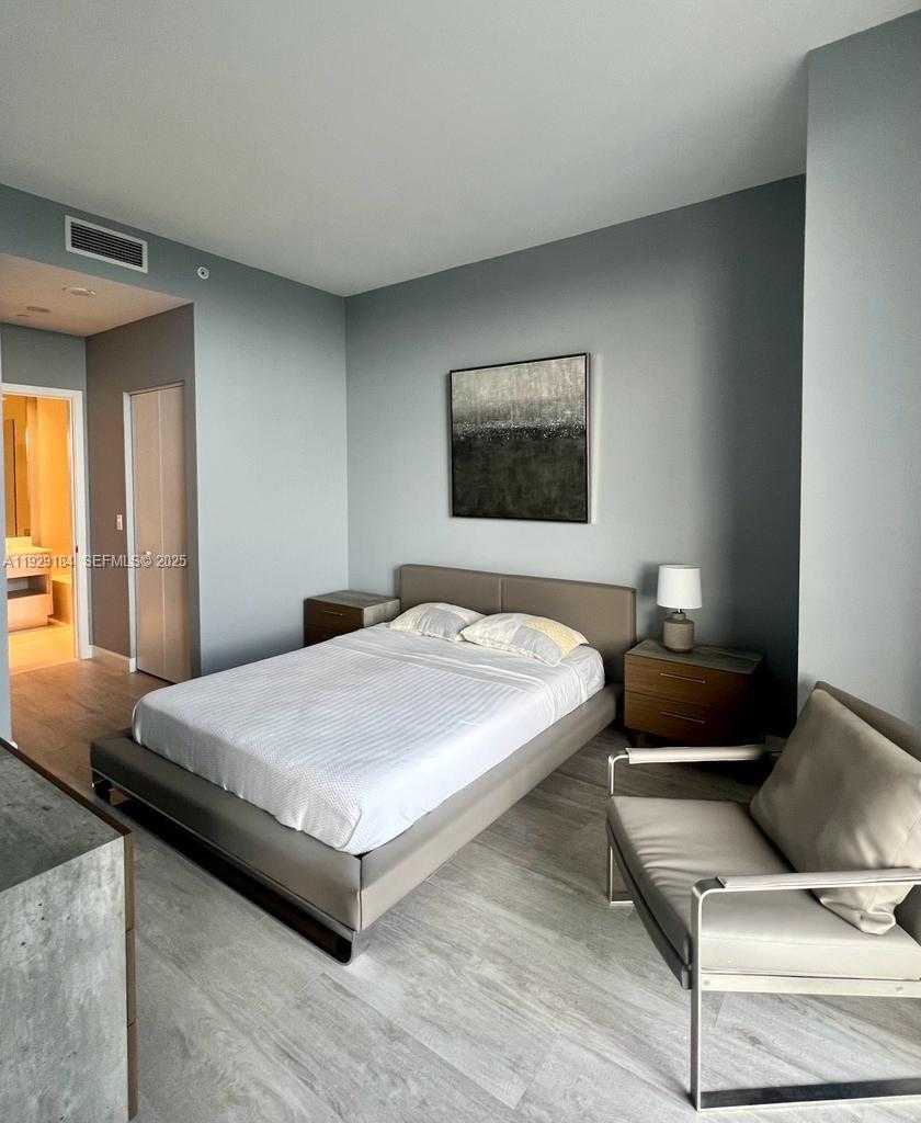 Small Image of 55 SOUTH WEST 9TH ST #4205, Miami Number 36