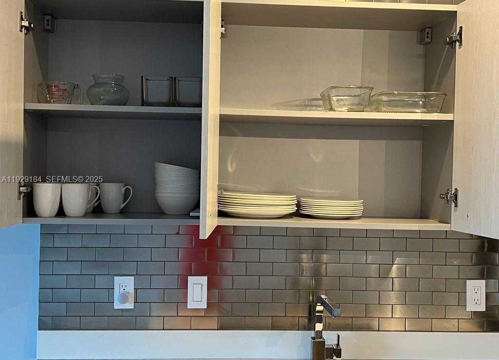 Small Image of 55 SOUTH WEST 9TH ST #4205, Miami Number 6