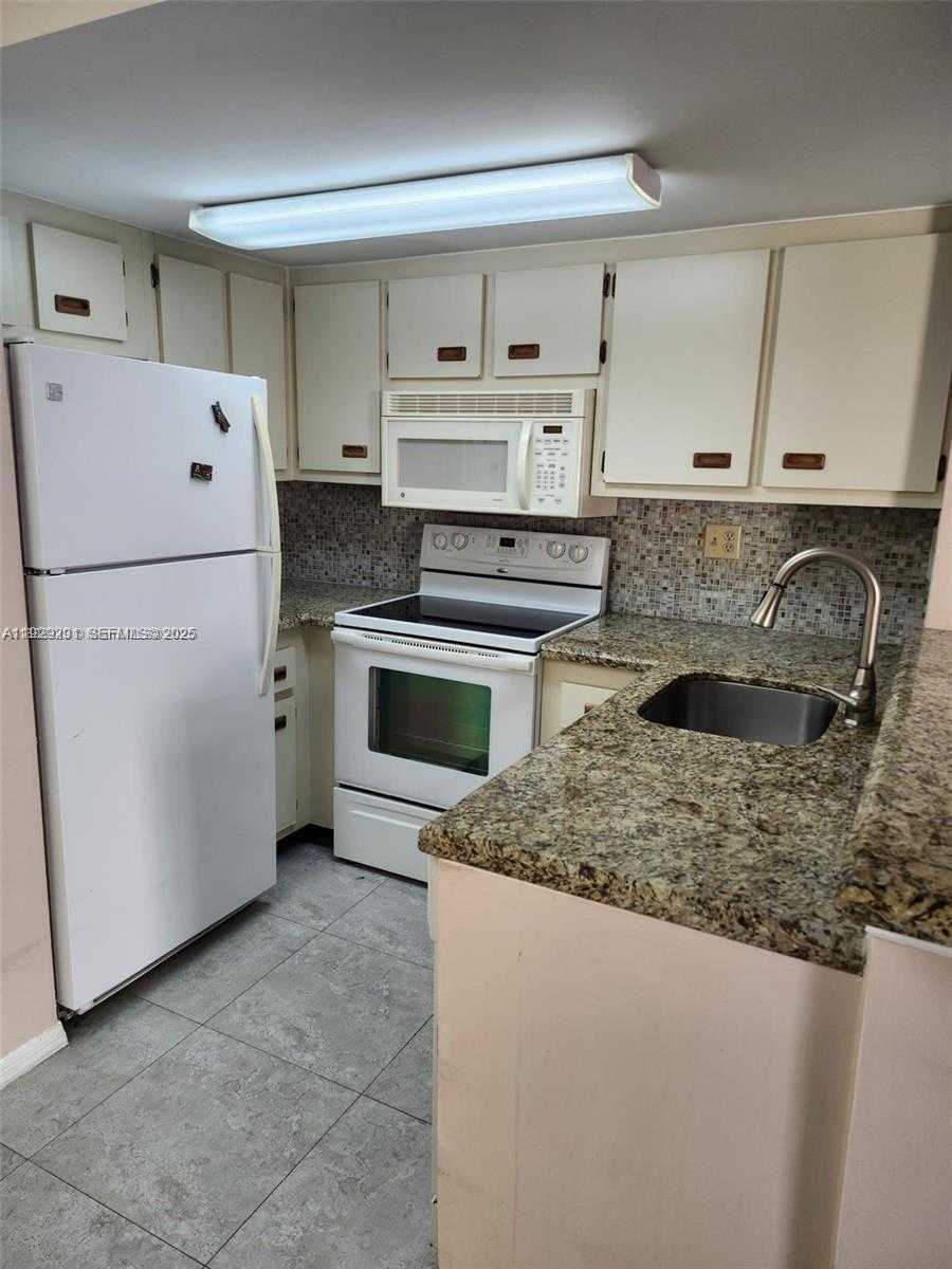 Small Image of 665 NORTH WEST 85TH PL #10-212, Miami Number 18