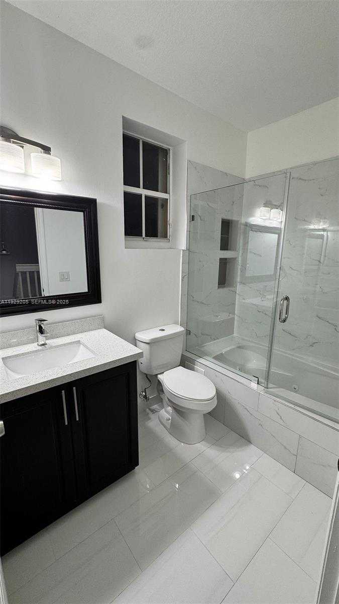 Imagen de Pequeño Objeto