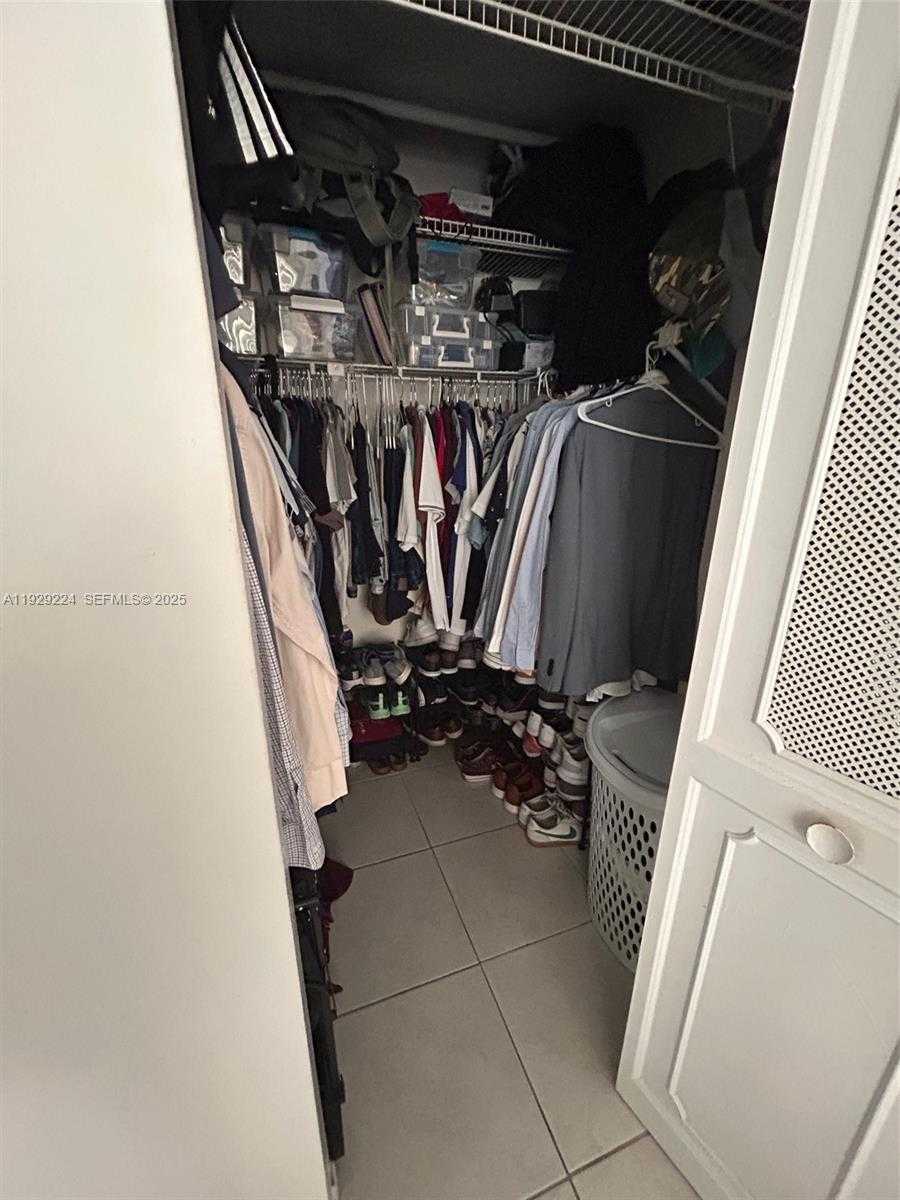 Small Image of 16919 NORTH BAY RD #214, Sunny Isles Beach Number 7