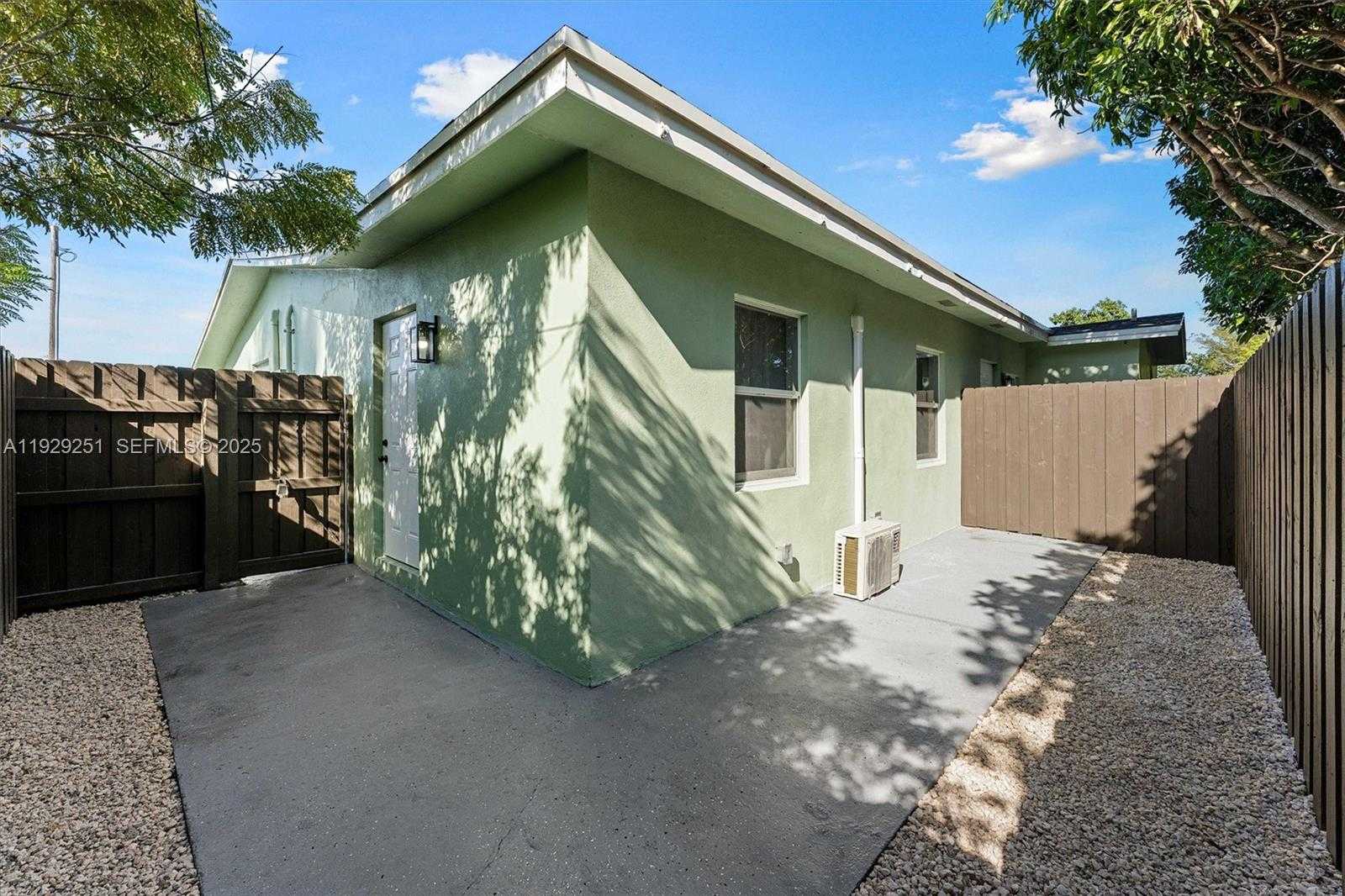 Small Image of 2610 NORTH WEST 83RD AVE #B, Sunrise Number 2