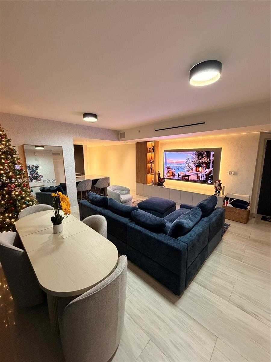 Small Image of 1451 BRICKELL AVE #1105, Miami Number 1