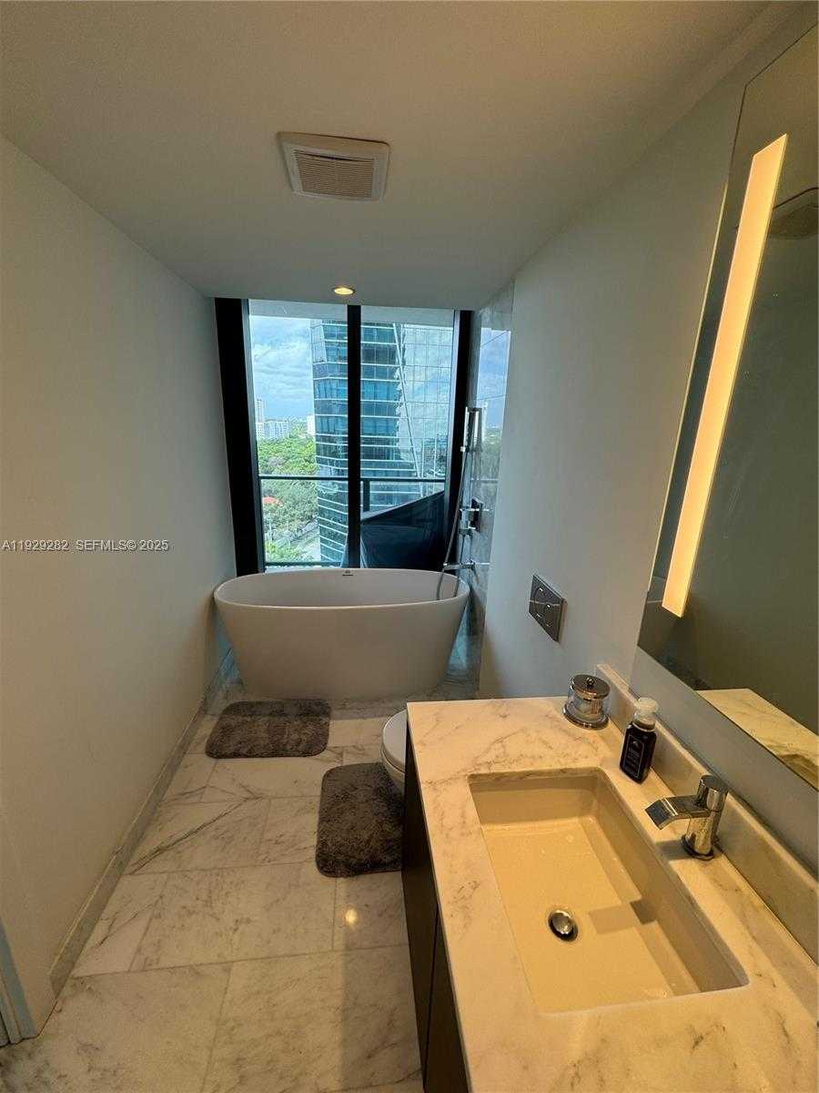 Small Image of 1451 BRICKELL AVE #1105, Miami Number 11