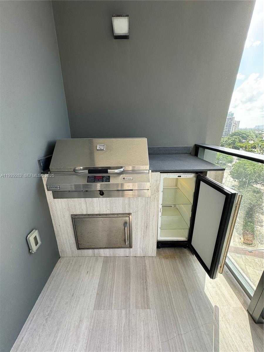 Small Image of 1451 BRICKELL AVE #1105, Miami Number 20