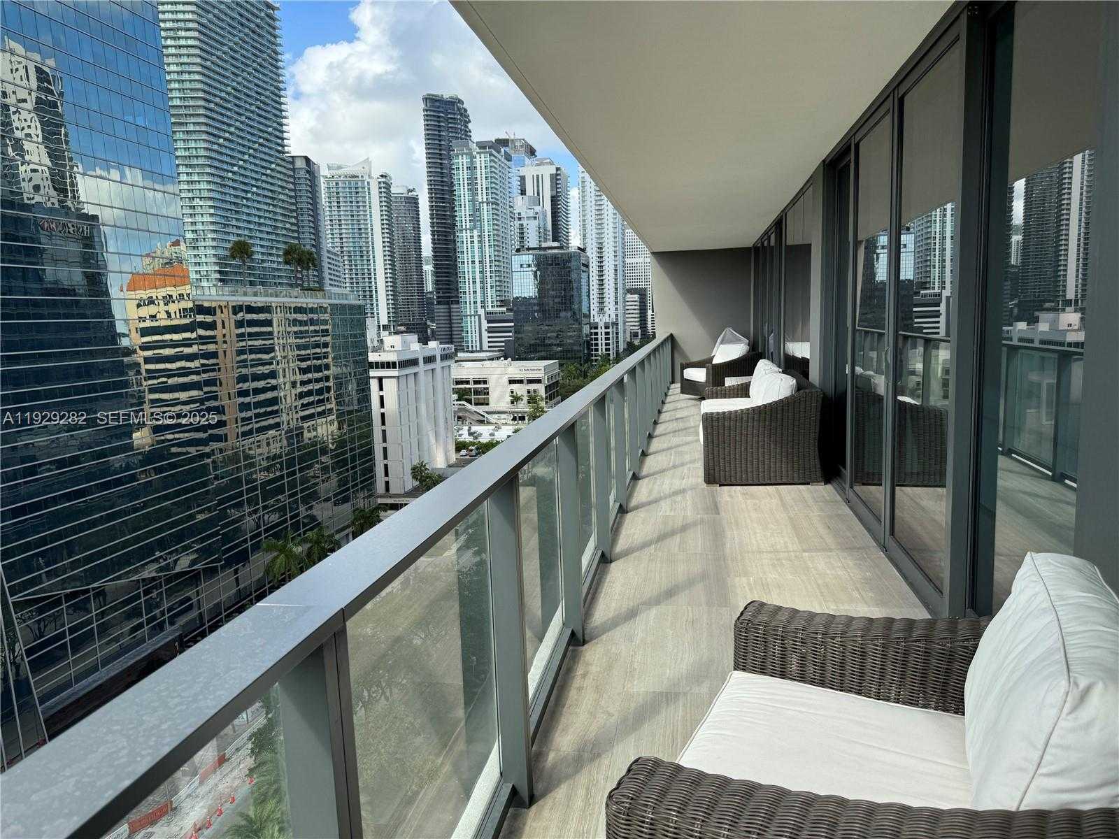 Small Image of 1451 BRICKELL AVE #1105, Miami Number 24