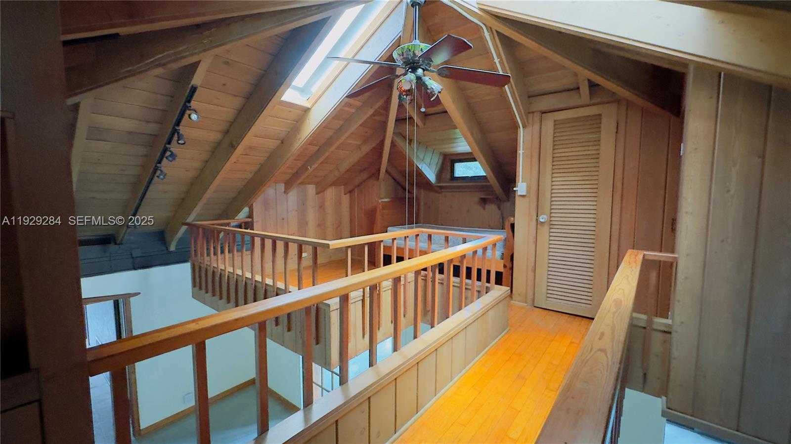 Small Image of 18350 SOUTH WEST 214TH ST, Miami Number 12