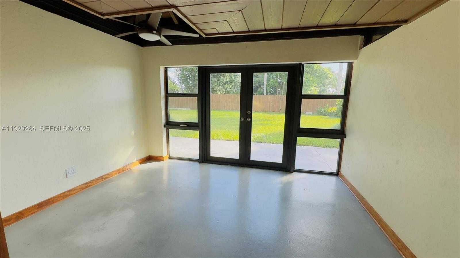 Small Image of 18350 SOUTH WEST 214TH ST, Miami Number 7