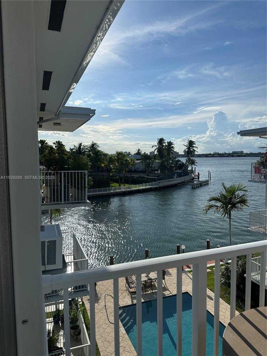 Small Image of 10250 WEST BAY HARBOR DR #4B, Bay Harbor Islands Number 3