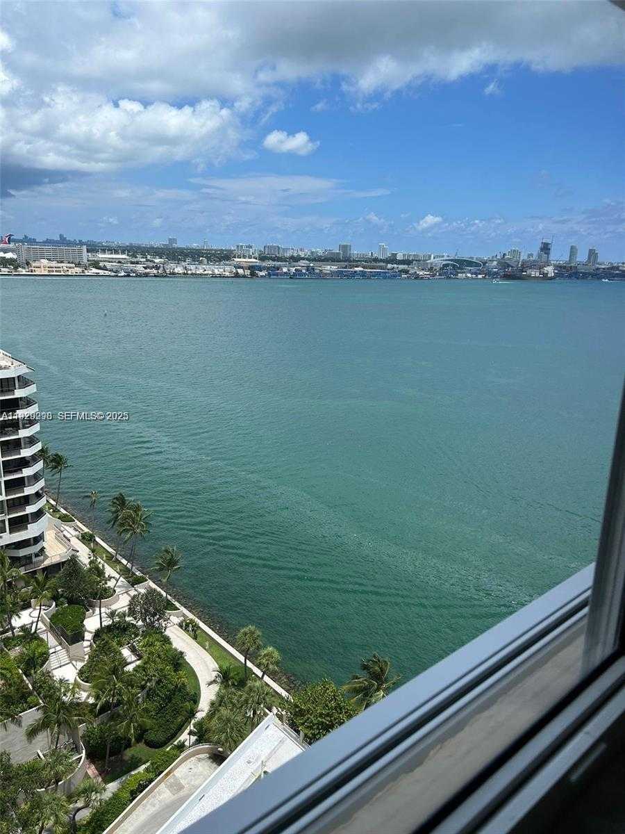 Small Image of 770 CLAUGHTON ISLAND DR #2109, Miami Number 1
