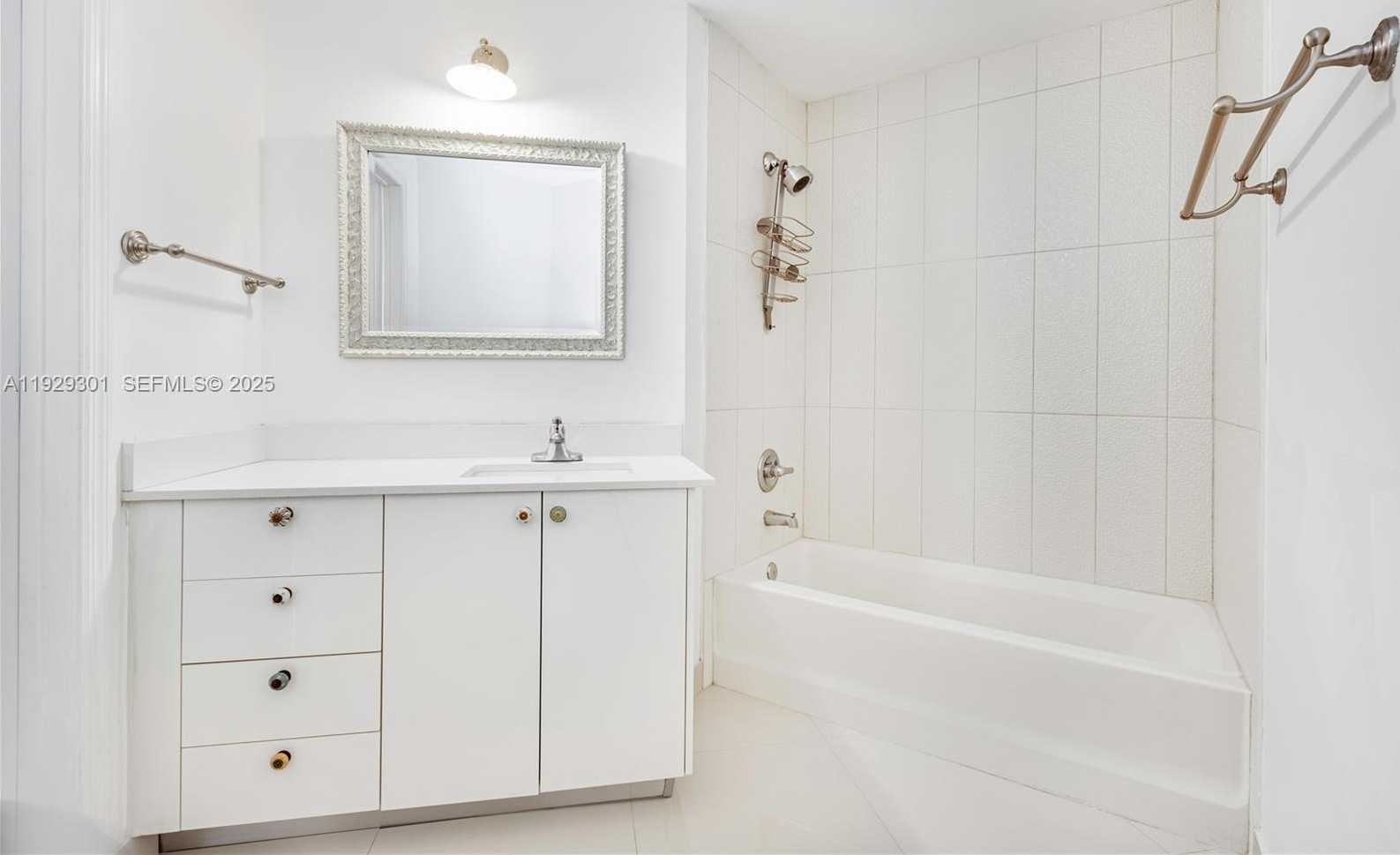 Small Image of 60 SOUTH WEST 13TH ST #1224, Miami Number 22