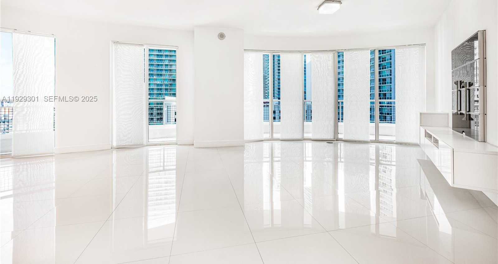 Small Image of 60 SOUTH WEST 13TH ST #1224, Miami Number 3