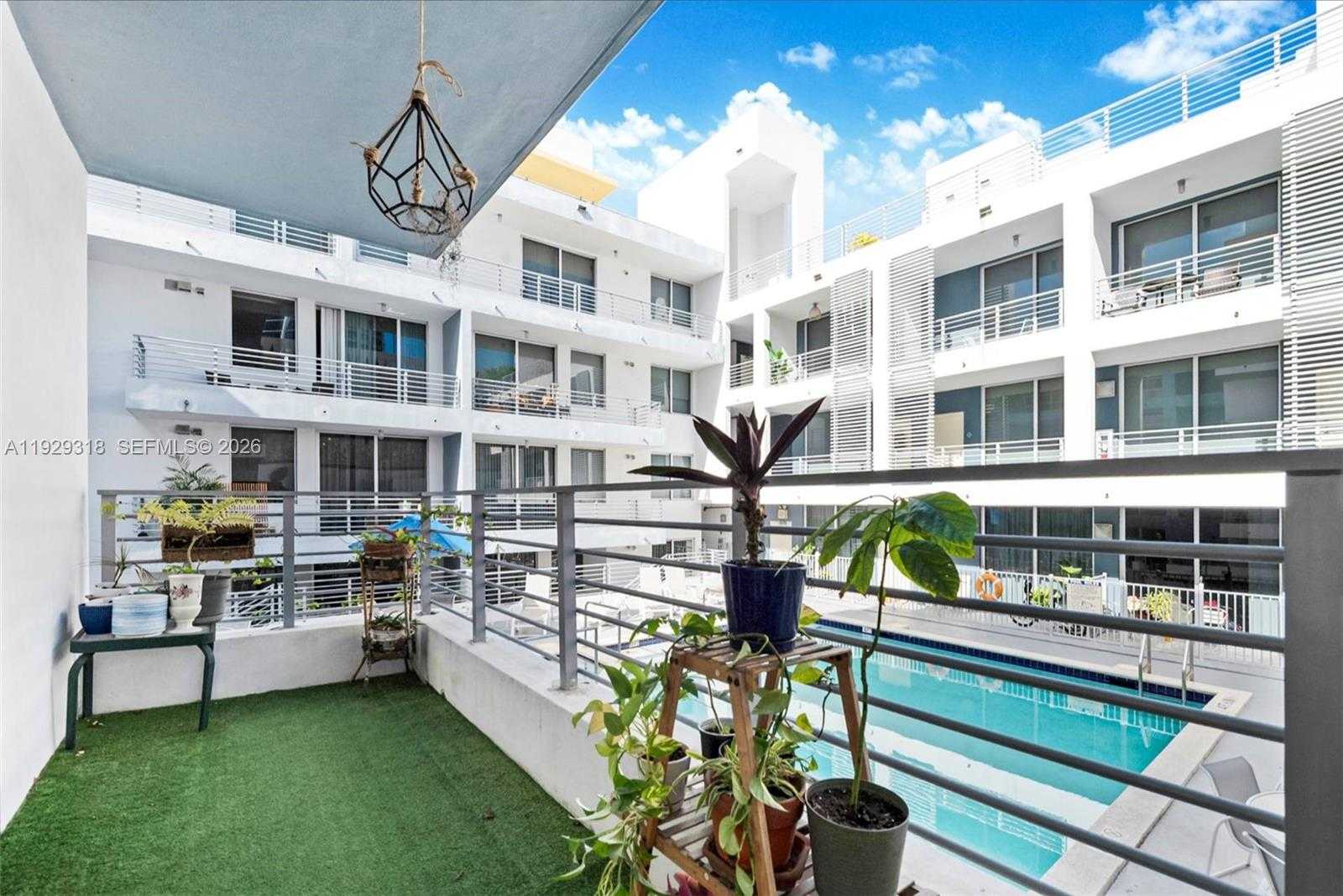 Small Image of 3339 VIRGINIA ST #305, Miami Number 14