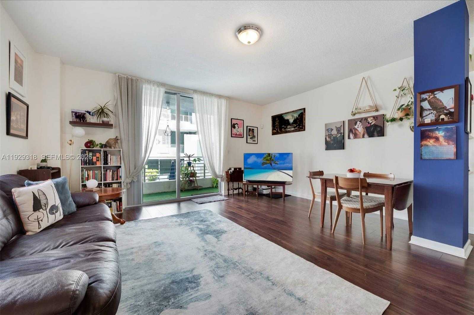 Small Image of 3339 VIRGINIA ST #305, Miami Number 6