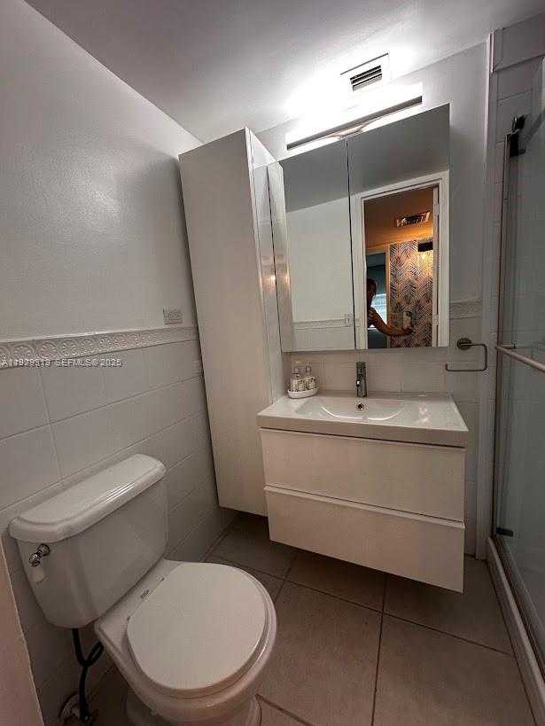 Small Image of 5055 COLLINS AVE #10F, Miami Beach Number 14
