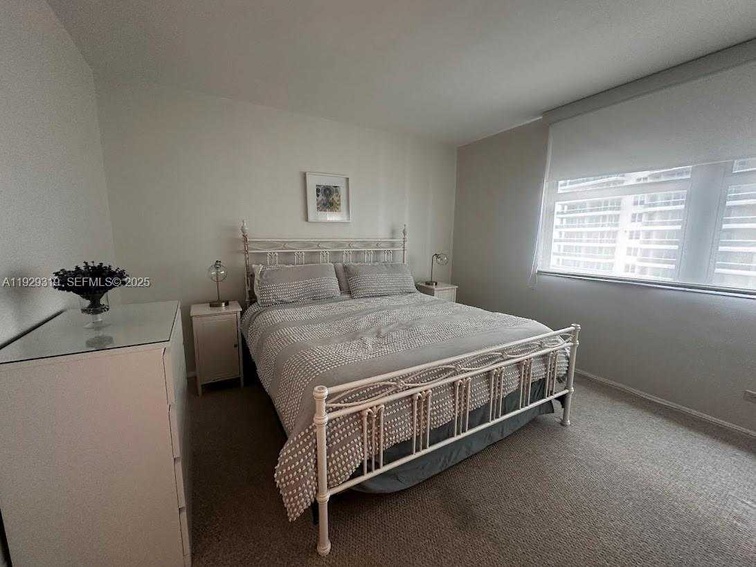Small Image of 5055 COLLINS AVE #10F, Miami Beach Number 8