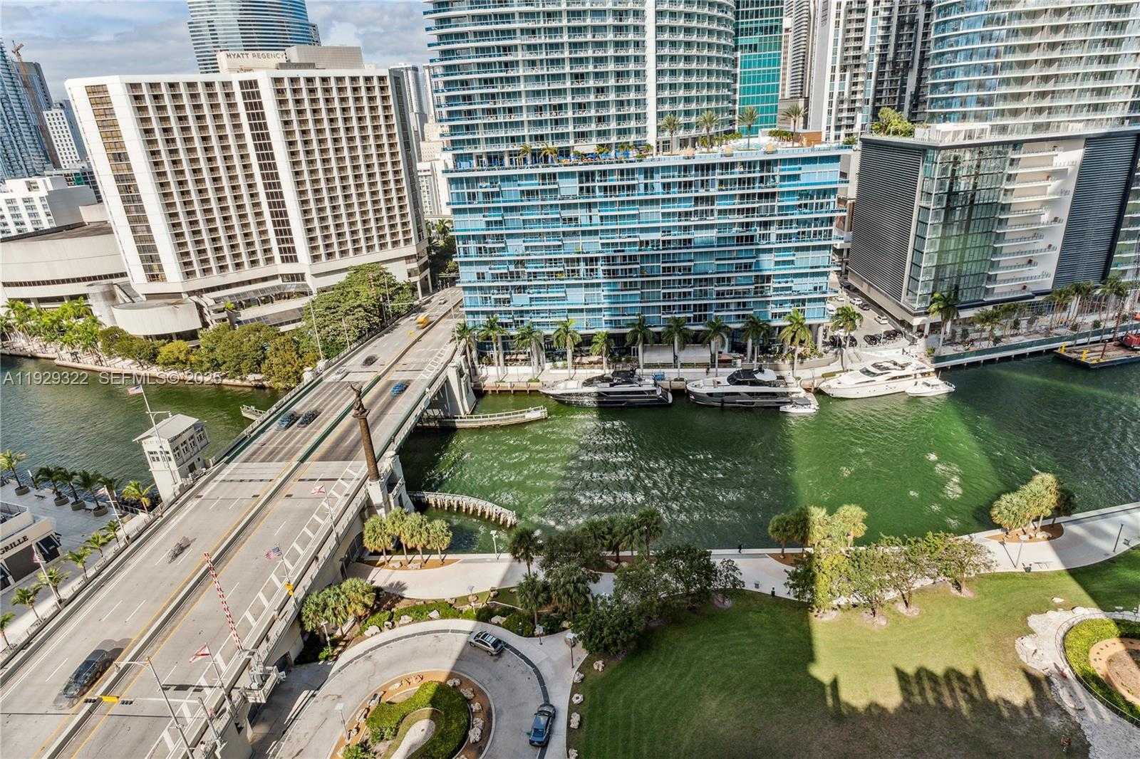 Small Image of 200 BISCAYNE BOULEVARD WAY #3205, Miami Number 21