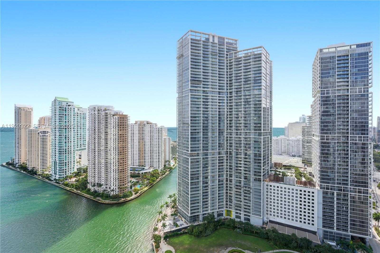 Small Image of 200 BISCAYNE BOULEVARD WAY #3205, Miami Number 25