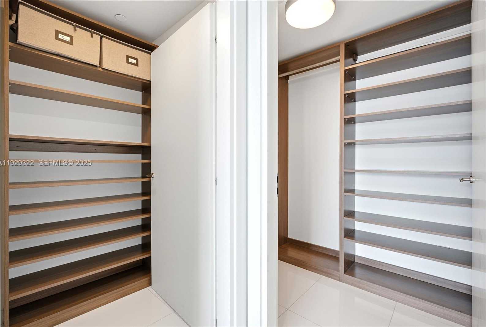 Small Image of 200 BISCAYNE BOULEVARD WAY #3205, Miami Number 7