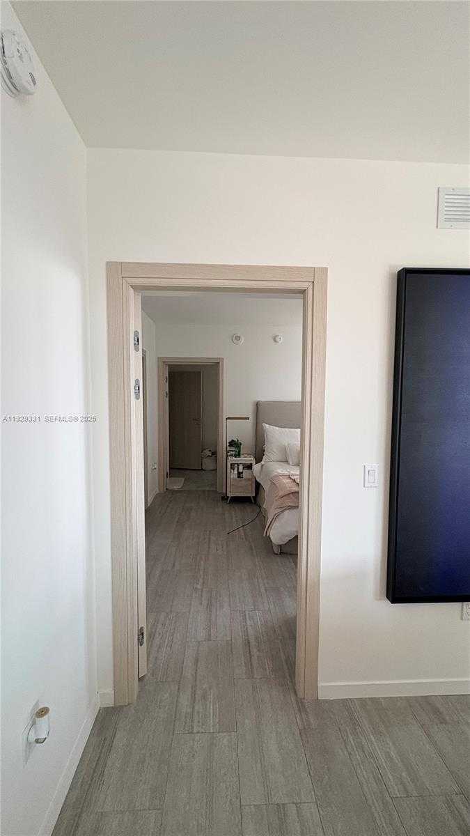 Imagen de Pequeño Objeto