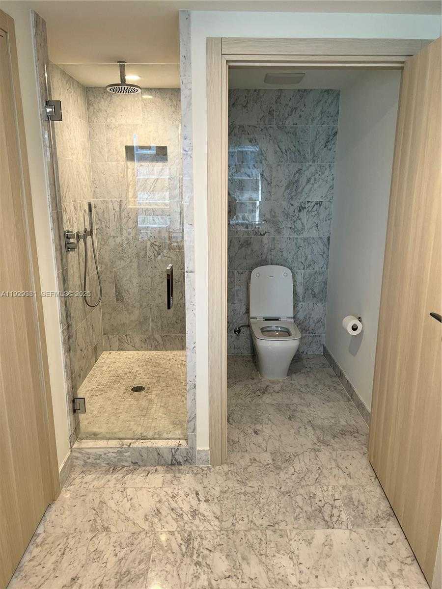 Imagen de Pequeño Objeto