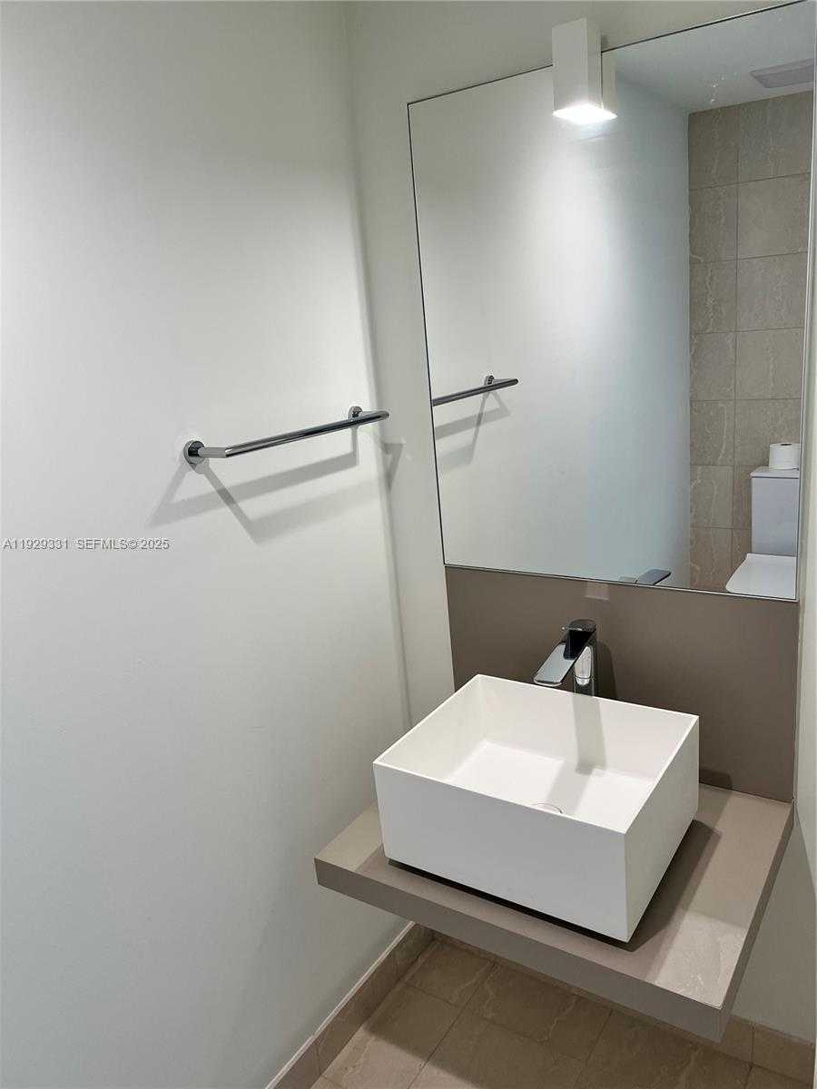 Imagen de Pequeño Objeto