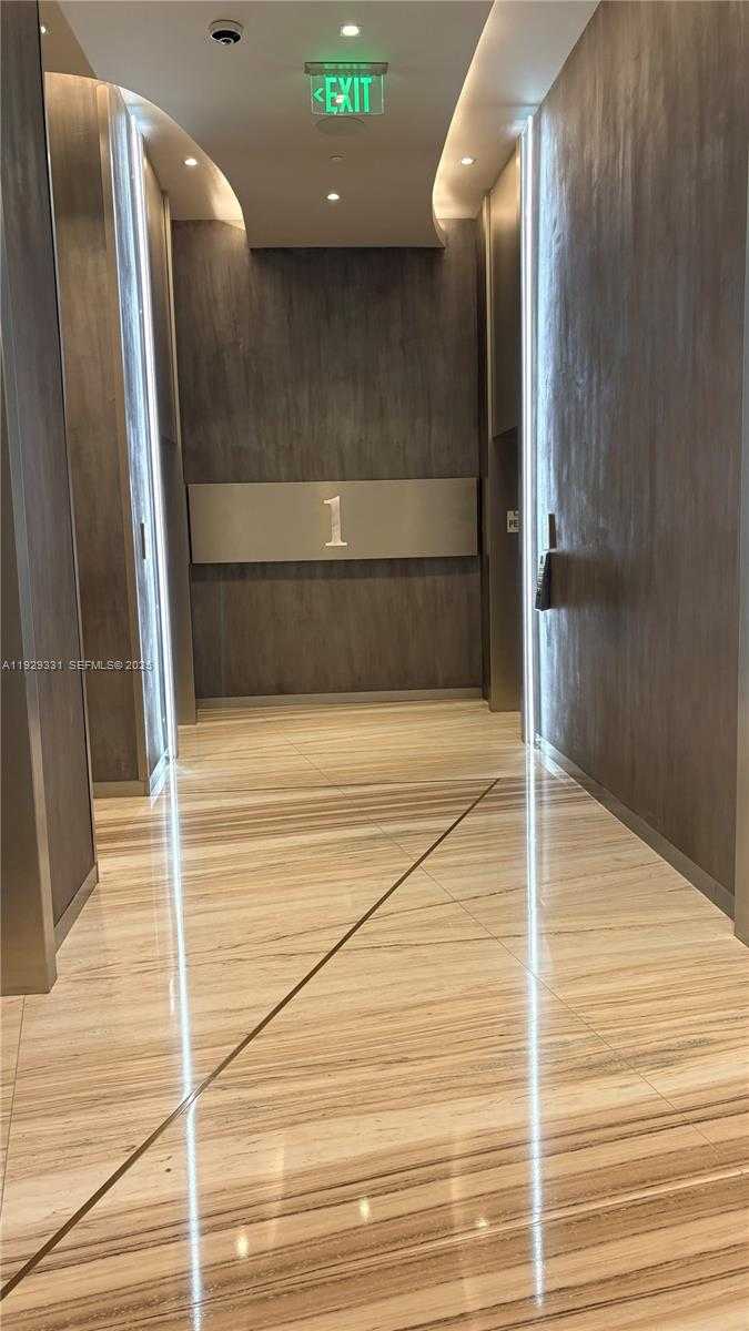 Imagen de Pequeño Objeto